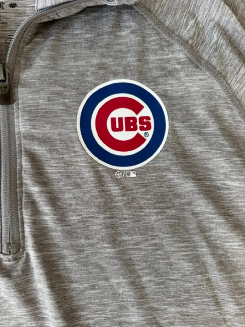 Chicago Cubs '47 Brand Forward 1/2 zip pullover in a grey top Men Large sweater